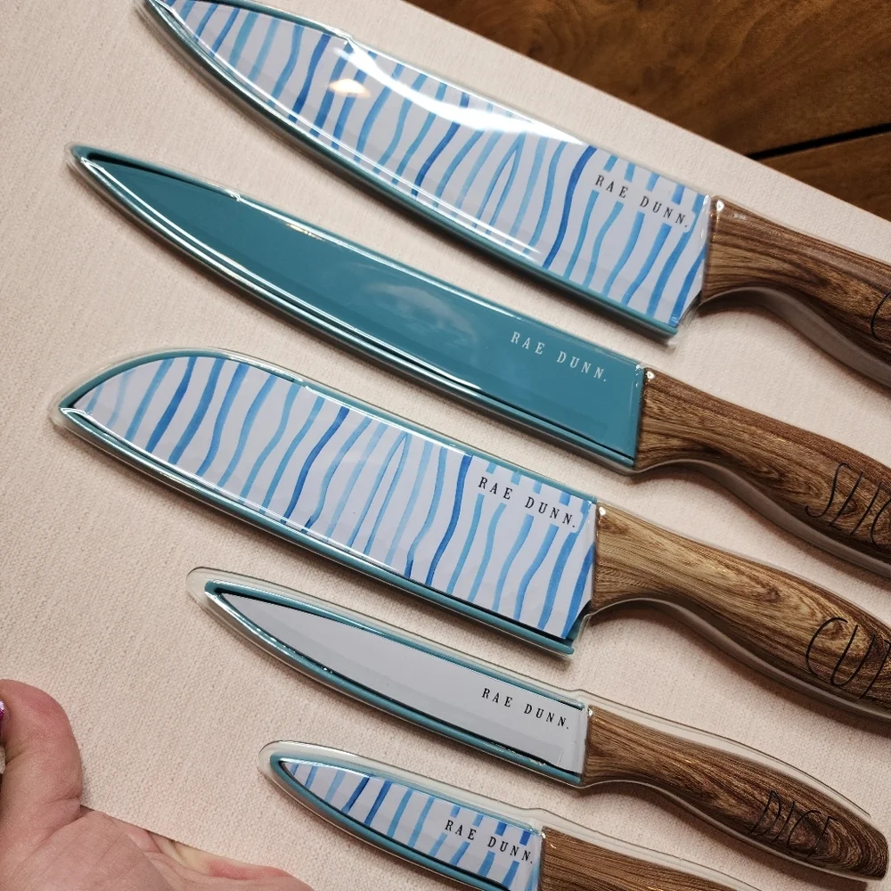 New Rae Dunn Knife Set Blue Design Faux Wood Handles‎